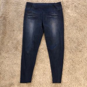 Lucy Jeggings - size Small